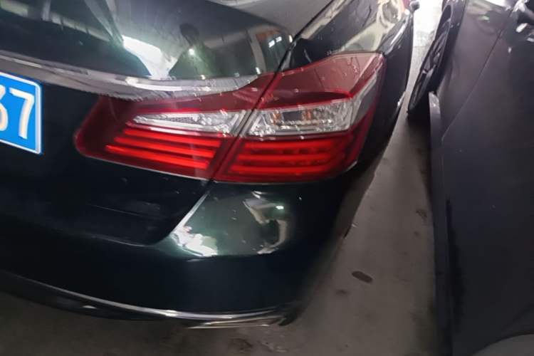 Used Honda Accord 2016 2.0L Comfort Edition Right Rear Taillight
