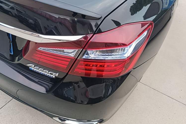 Used Honda Accord 2016 Hybrid 2.0L Sharp Edition Right Rear Taillight