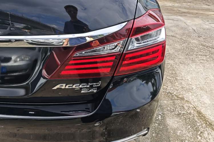 Used Honda Accord 2016 2.4L Zhi Rui Edition Right Rear Taillight