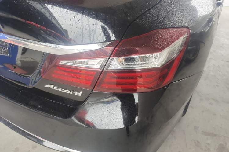 Used Honda Accord 2016 2.0L Elite Edition Right Rear Taillight