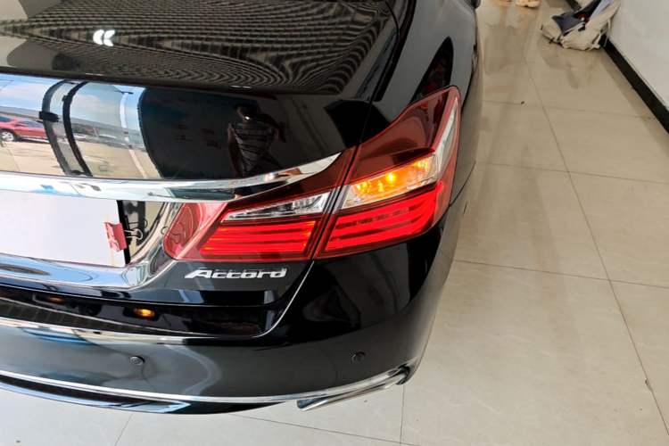Used Honda Accord 2016 2.0L Elite Edition Right Rear Taillight