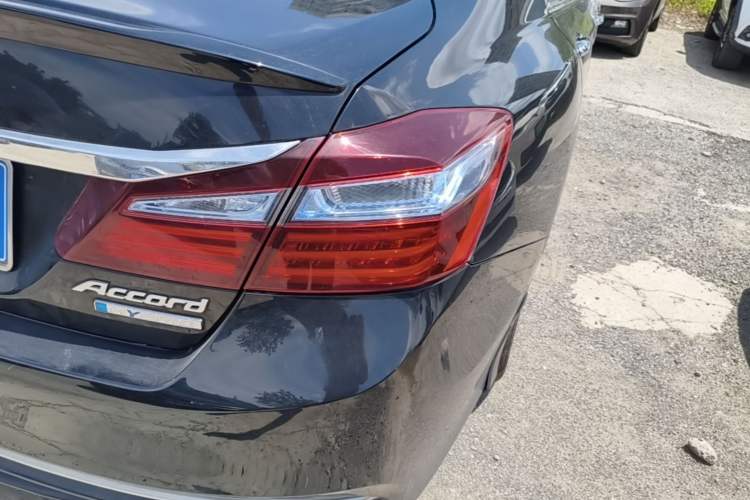 Used Honda Accord 2016 Hybrid 2.0L Sharp Edition Right Rear Taillight