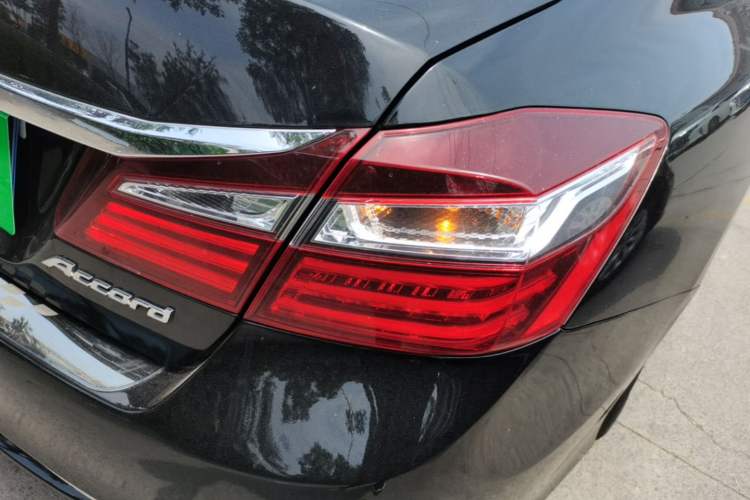 Used Honda Accord 2016 2.0L Elite Edition Right Rear Taillight