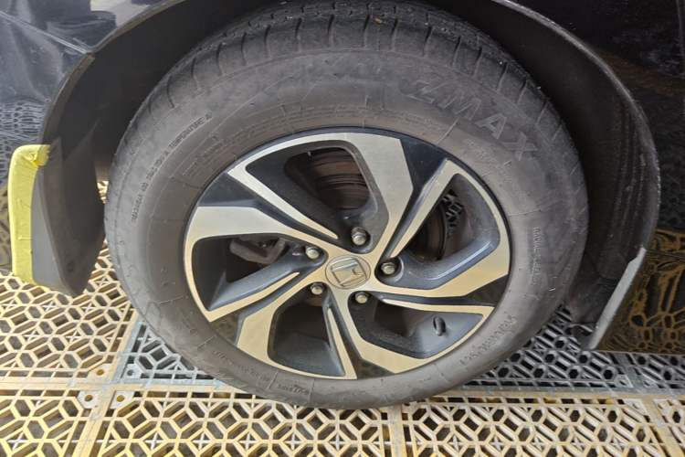 Used Honda Accord 2016 2.0L Comfort Edition Right Rear Wheel Hub