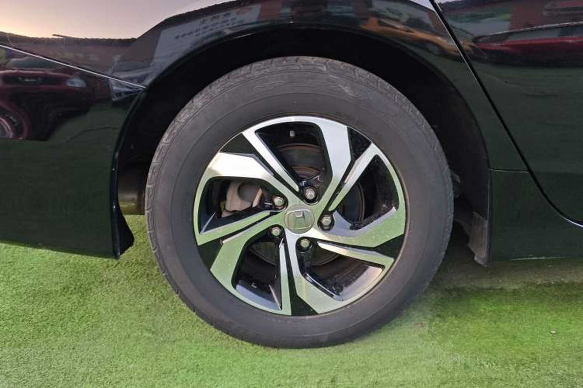 Used Honda Accord 2016 2.0L Comfort Edition Right Rear Wheel Hub