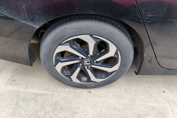 Used Honda Accord 2016 2.4L Prestige Edition Right Rear Wheel Hub