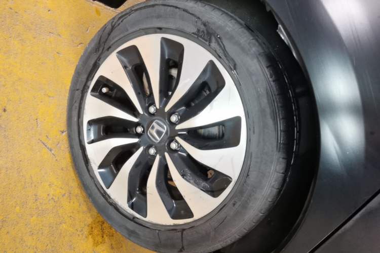 Used Honda Accord 2016 Hybrid 2.0L Sharp Edition Right Rear Wheel Hub