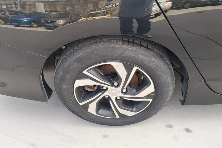Used Honda Accord 2016 2.0L Comfort Edition Right Rear Wheel Hub