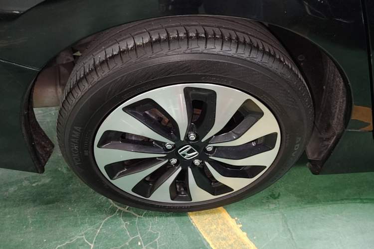 Used Honda Accord 2016 Hybrid 2.0L Sharp Edition Right Rear Wheel Hub