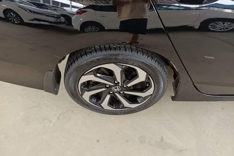 Used Honda Accord 2016 2.4L Zhi Rui Edition Right Rear Wheel Hub