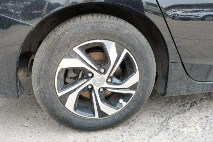 Used Honda Accord 2016 2.0L Comfort Edition Right Rear Wheel Hub