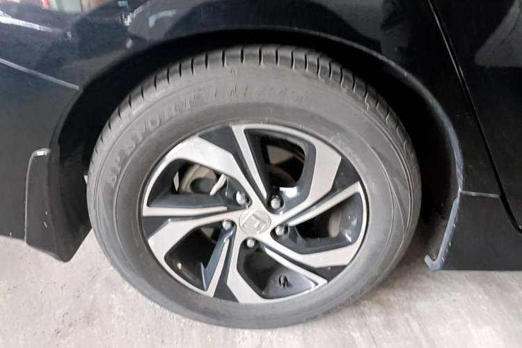 Used Honda Accord 2016 2.0L Comfort Edition Right Rear Wheel Hub