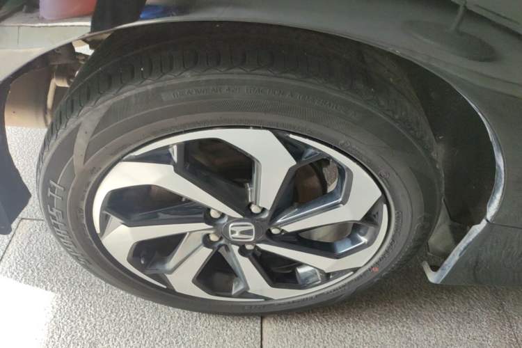 Used Honda Accord 2016 2.4L Comfort Edition Right Rear Wheel Hub