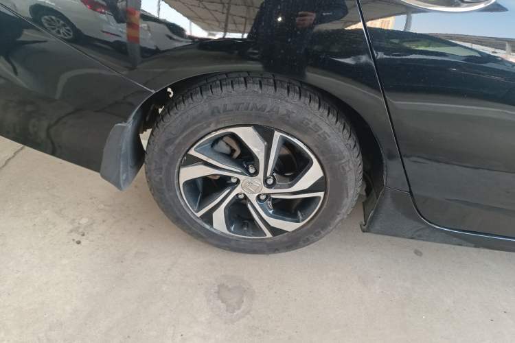 Used Honda Accord 2016 2.0L Comfort Edition Right Rear Wheel Hub