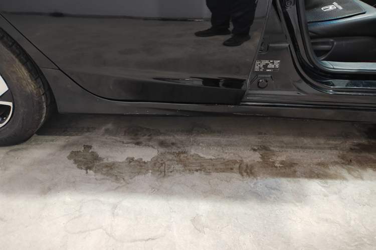 Used Honda Accord 2016 2.0L Comfort Edition Right Side Sill