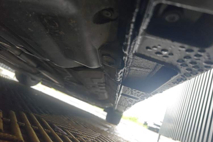 Used Honda Accord 2016 2.0L Comfort Edition Right Side Sill