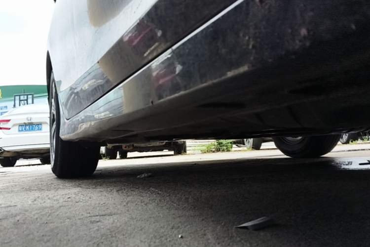 Used Honda Accord 2016 2.0L Comfort Edition Right Side Sill