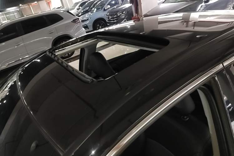 Used Honda Accord 2016 2.0L Comfort Edition Roof