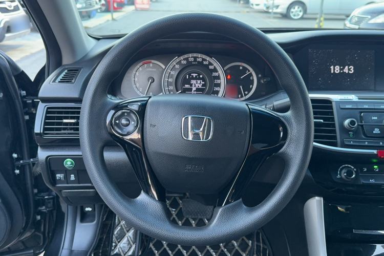 Used Honda Accord 2016 2.0L Comfort Edition Steering Wheel