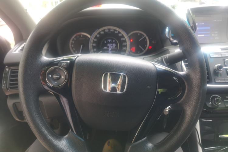 Used Honda Accord 2016 2.0L Comfort Edition Steering Wheel
