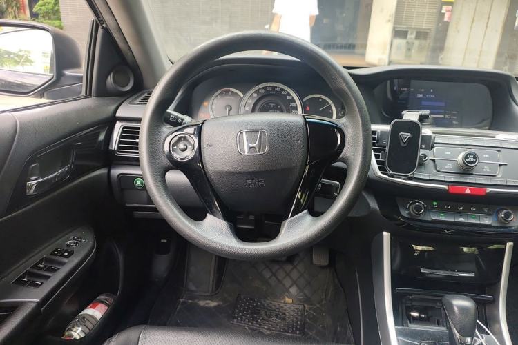 Used Honda Accord 2016 2.0L Comfort Edition Steering Wheel