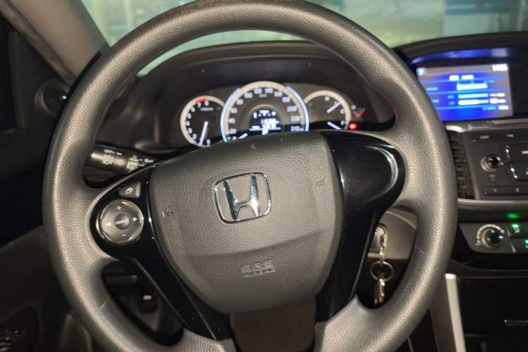 Used Honda Accord 2016 2.0L Comfort Edition Steering Wheel
