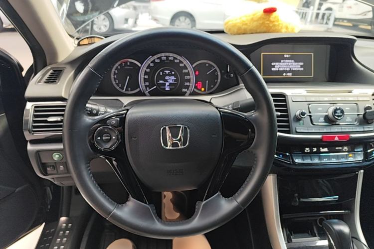 Used Honda Accord 2016 2.0L Elite Edition Steering Wheel