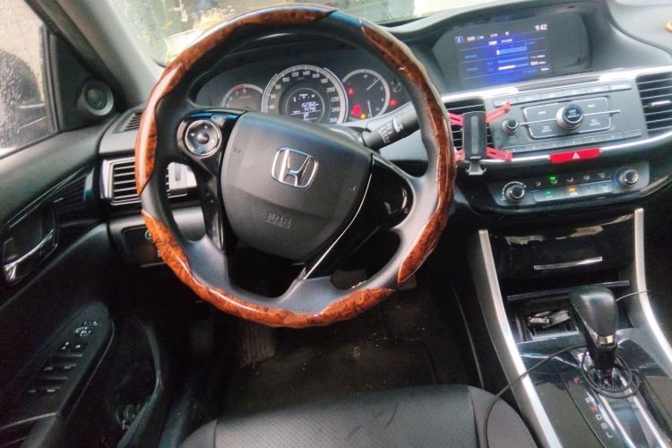 Used Honda Accord 2016 2.0L Comfort Edition Steering Wheel