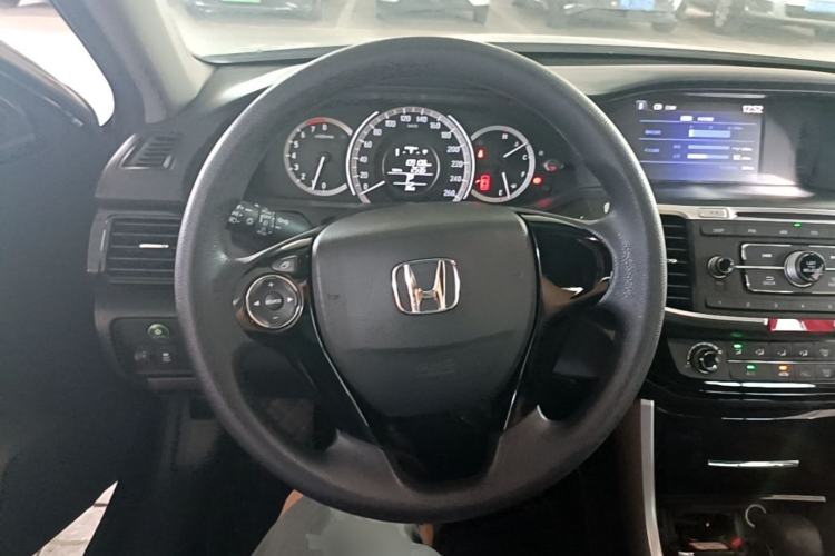 Used Honda Accord 2016 2.0L Comfort Edition Steering Wheel