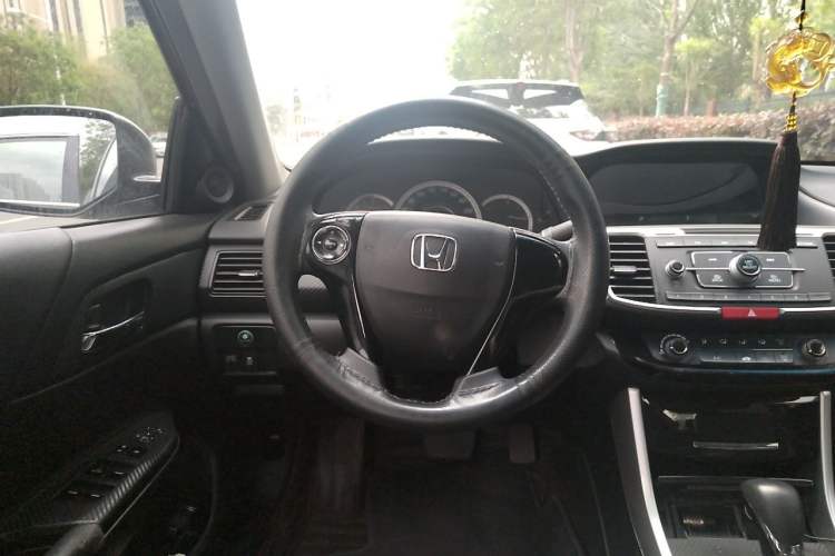 Used Honda Accord 2016 2.0L Comfort Edition Steering Wheel