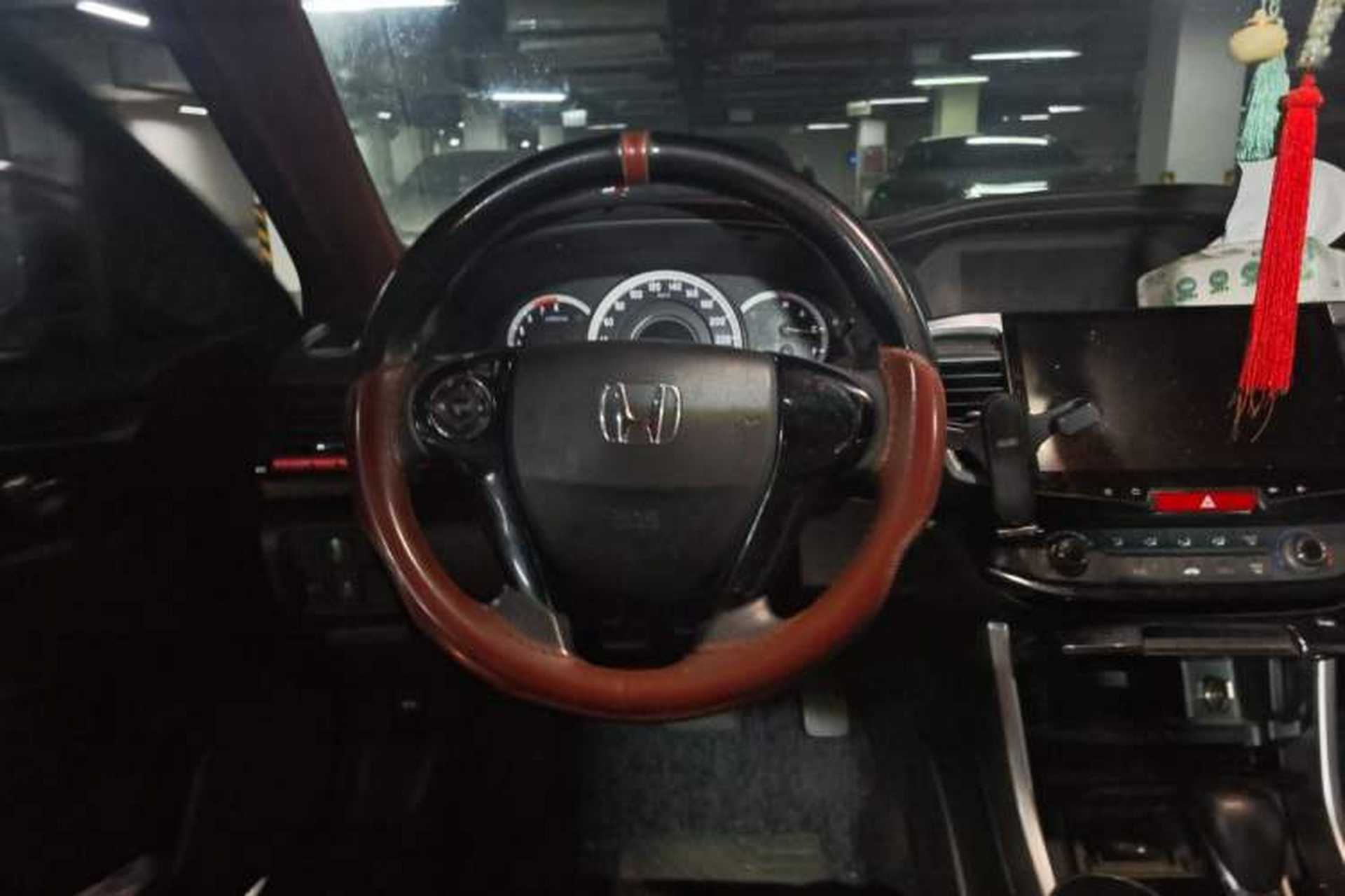 Used Honda Accord 2016 2.0L Comfort Edition Steering Wheel