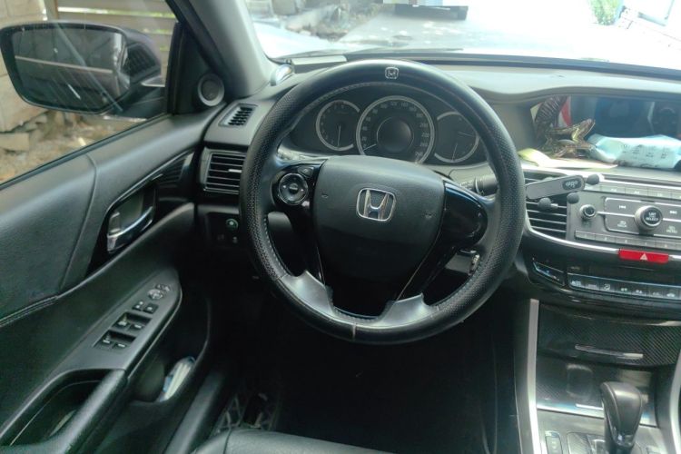 Used Honda Accord 2016 2.0L Elite Edition Steering Wheel