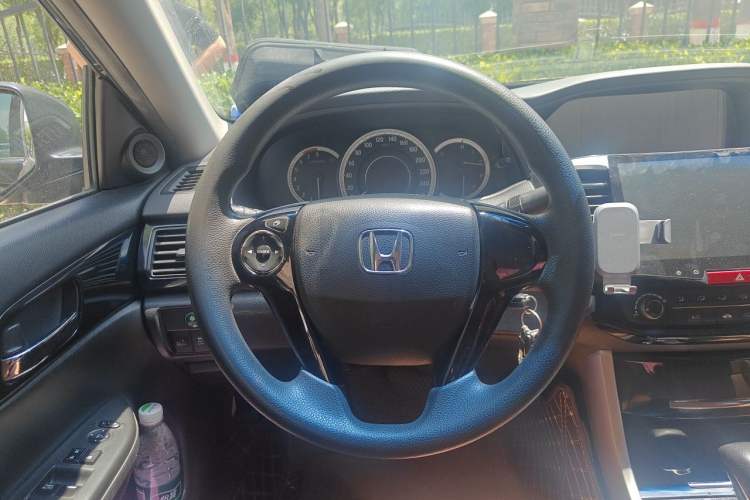 Used Honda Accord 2016 2.0L Comfort Edition Steering Wheel
