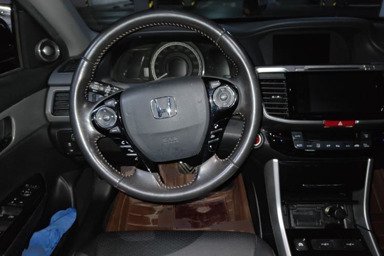 Used Honda Accord 2016 Hybrid 2.0L Rui Ling Edition Steering Wheel