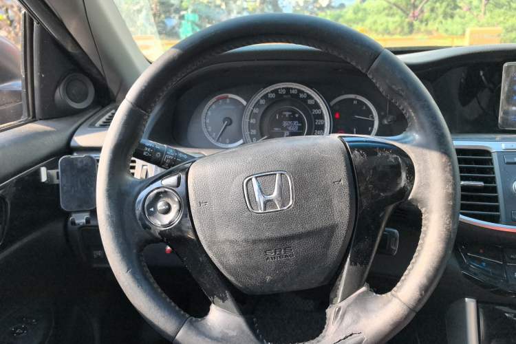 Used Honda Accord 2016 2.0L Elite Edition Steering Wheel