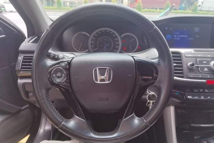 Used Honda Accord 2016 2.0L Elite Edition Steering Wheel