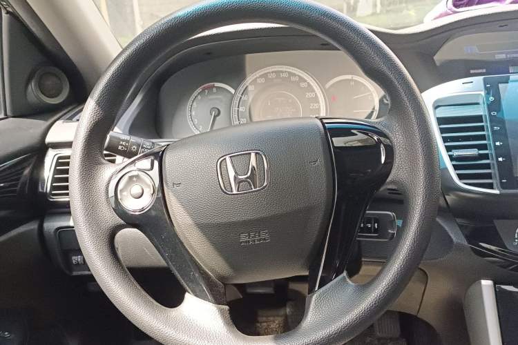 Used Honda Accord 2016 2.0L Comfort Edition Steering Wheel
