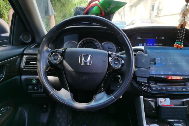 Used Honda Accord 2016 2.0L Elite Edition Steering Wheel