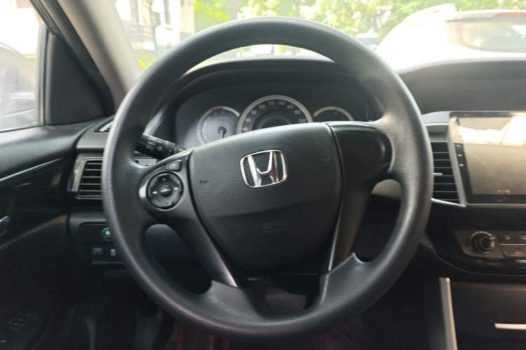 Used Honda Accord 2016 2.0L Comfort Edition Steering Wheel