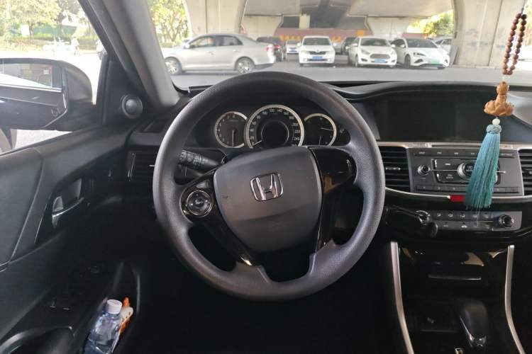 Used Honda Accord 2016 2.0L Comfort Edition Steering Wheel