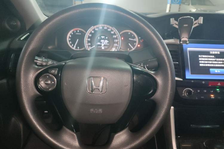 Used Honda Accord 2016 2.0L Comfort Edition Steering Wheel