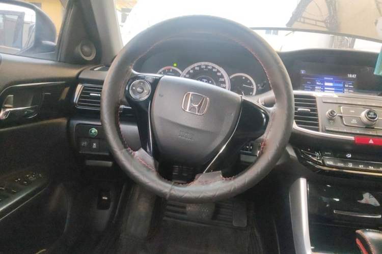 Used Honda Accord 2016 2.0L Elite Edition Steering Wheel