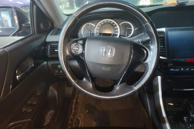 Used Honda Accord 2016 2.0L Elite Edition Steering Wheel