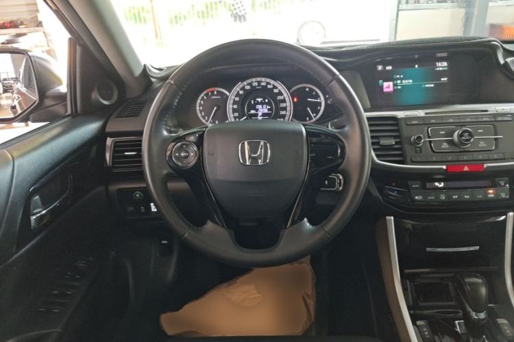 Used Honda Accord 2016 2.0L Elite Edition Steering Wheel
