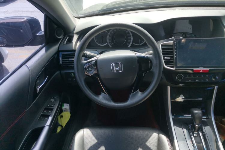 Used Honda Accord 2016 2.0L Comfort Edition Steering Wheel