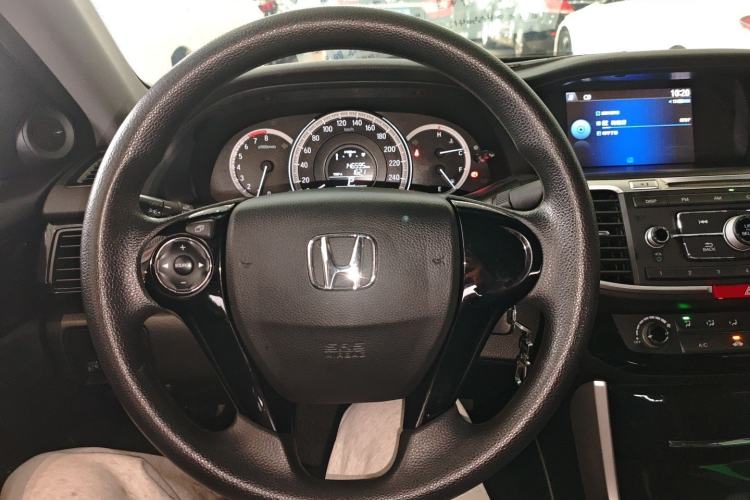 Used Honda Accord 2016 2.0L Comfort Edition Steering Wheel