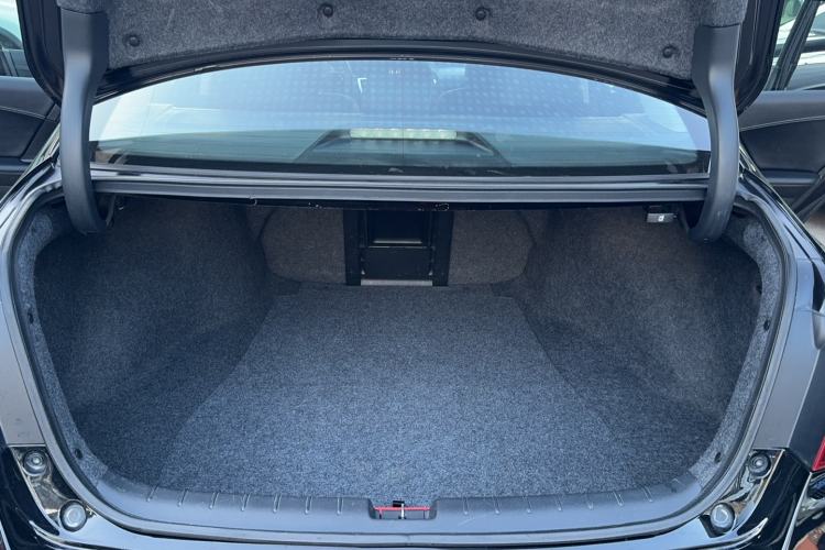 Used Honda Accord 2016 2.0L Comfort Edition Trunk