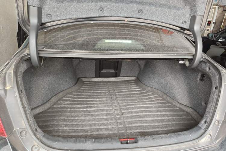 Used Honda Accord 2016 2.0L Comfort Edition Trunk