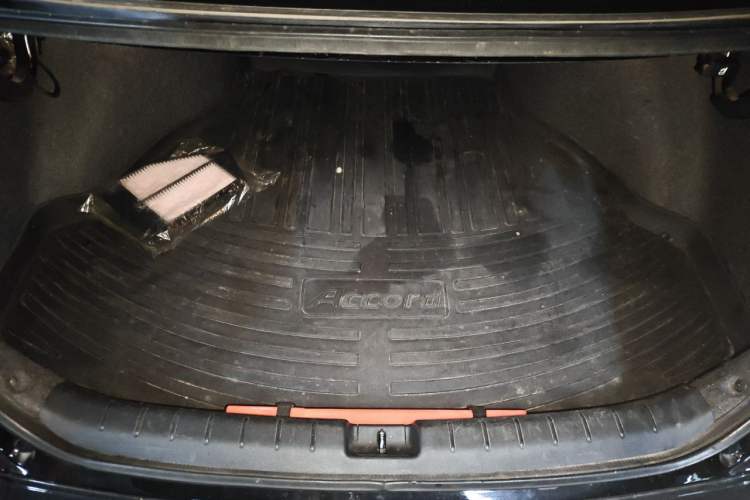 Used Honda Accord 2016 2.0L Comfort Edition Trunk