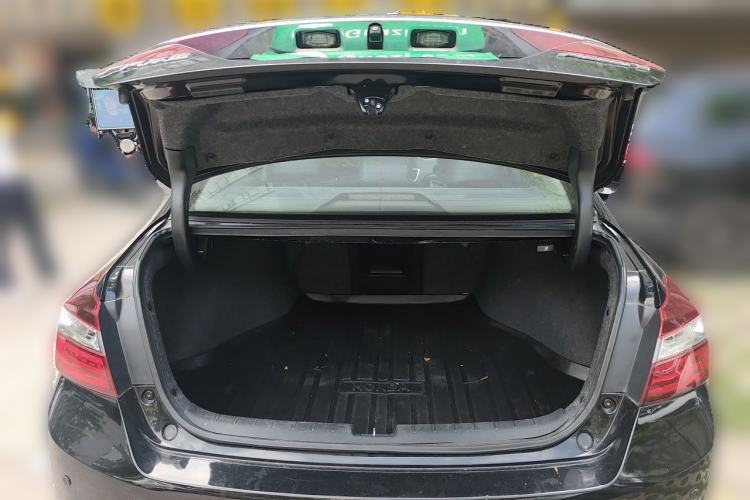 Used Honda Accord 2016 2.0L Comfort Edition Trunk